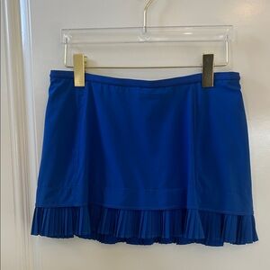 Lululemon tennis skirt size 4, regular excellent used condition